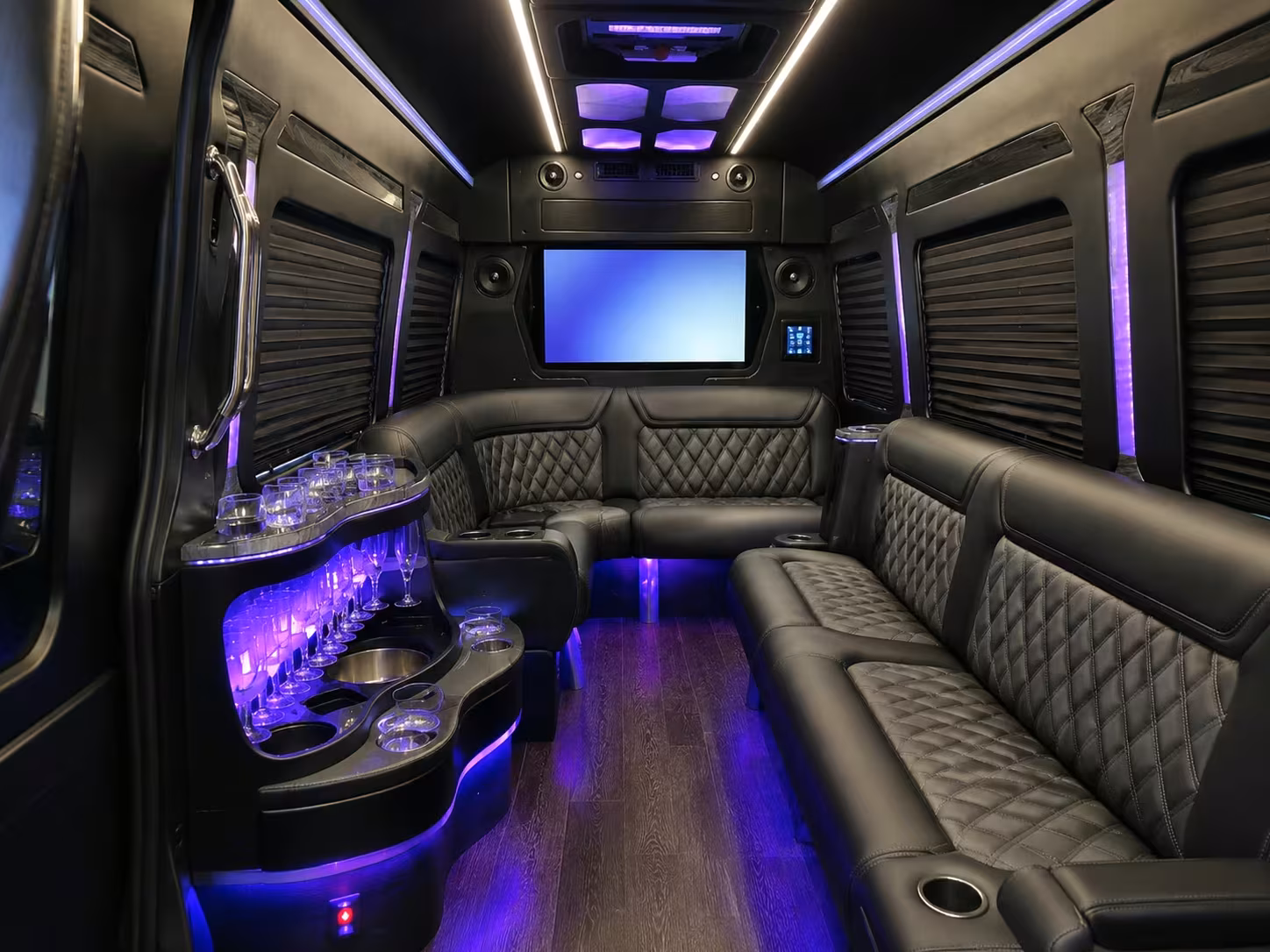 missouri city bus rentals for government conferences and events